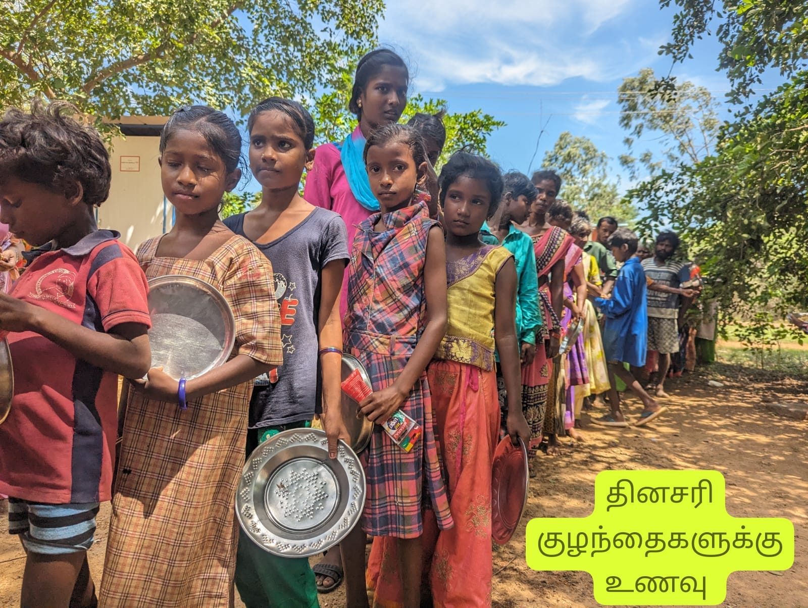 https://1ngo.sgp1.digitaloceanspaces.com/media/thaitrust/free food distribution.jpg